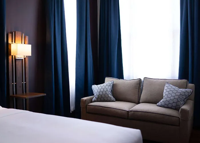 The Esquire Hotel Downtown Gastonia, Ascend Hotel Collection